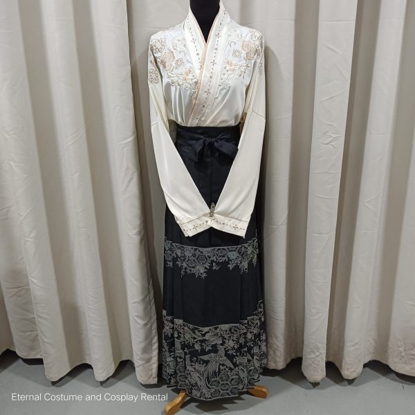CHINESE Traditional MaMian Qun (HorseFace Skirt) Mix and Match Black with Silver Laser Lining Weaves Pheonix Pattern Size M - L (Actual Weaves, not fabric printing) bling bling for Rent