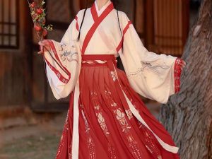 Chinese Female HanFu Style Maple Orange Size S - M (枫橙色汉服女) for Rent